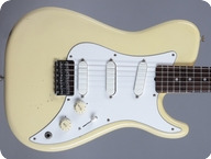 Fender Bullet Deluxe 1982 Olympic White