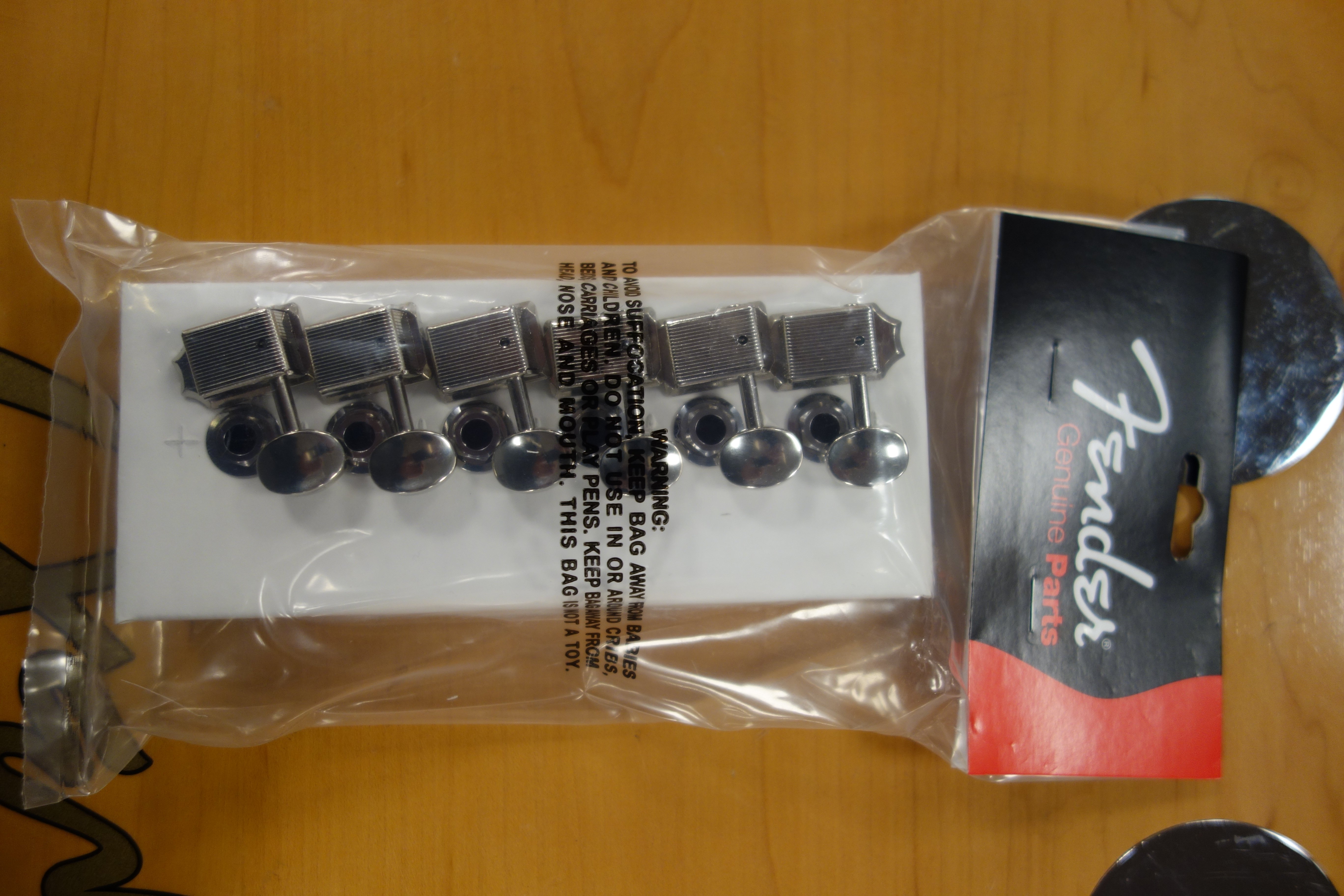 Fender Fender ClassicGear Tuning Machines Chrome Guitar For Sale Dirk Witte