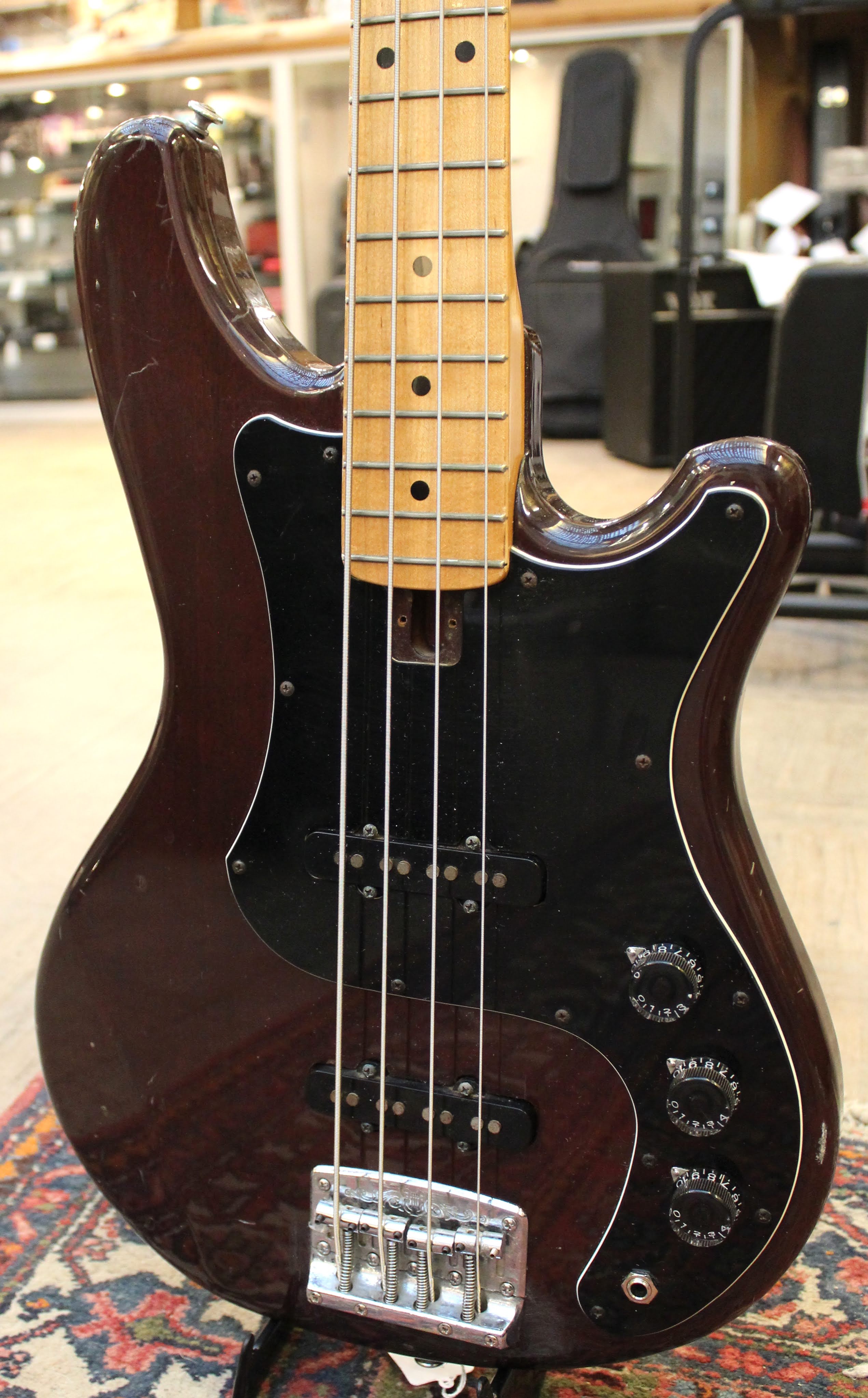 Yamaha 1977 SB 500 Super Bass 1977 Bass For Sale Oscar Guitars