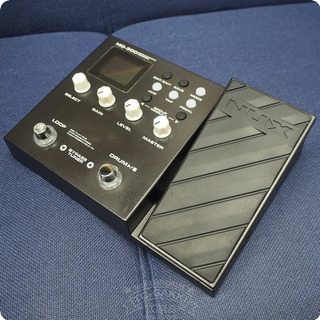 Nux Mg 300 Modeling Guitar Processor 2010